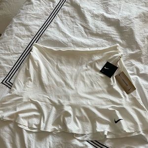 NWT Nike Tennis Skort